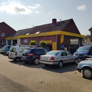 Pieper & Tüns - Außenansicht von der Straße aus gesehen