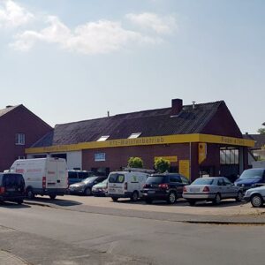 Pieper & Tüns - Außenansicht von der Kreuzung aus gesehen